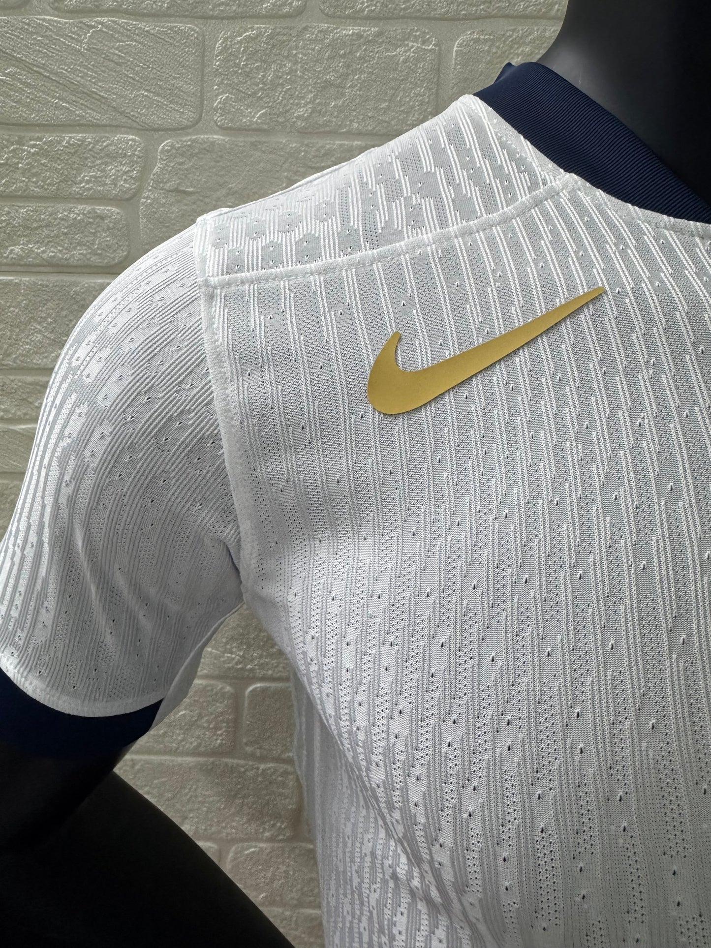 2025-26 Barcelona Home Player Version Shirt White Jersey